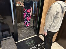 プラチナムアロマ 近鉄八尾駅前店(PLATINUM AROMA)/笑顔で当店スタッフがお出迎え♪
