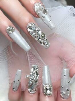 ベリエ(BELIER)の写真/爪の亀裂や根本から折れてしまった方にもしっかり対応★自爪を傷めないスカルプで理想の指先を演出♪
