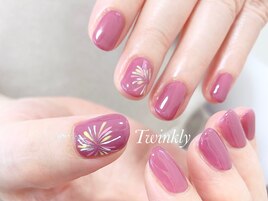 シンプルアートのseasonネイル