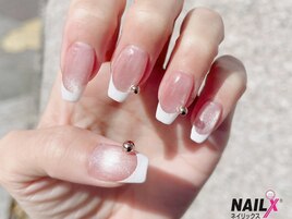 マグネット×白フレンチ