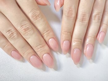 テネルネイル(Tenel Nail)の写真/仕事や家事の関係で派手なネイルができない方も楽しめるデザインをご提供☆朝8時～のご予約も◎(要相談)