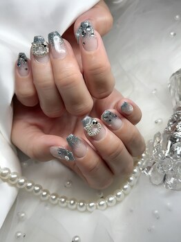 ビビ(ViVi)/ラメグラデーションネイル