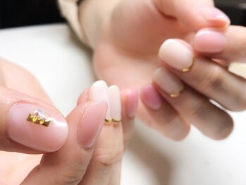 ドルフィネイル/シンプルデザイン