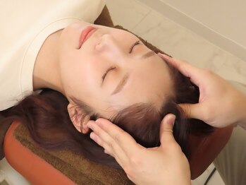 ボディハイエストインターナショナル(Body Highest INT)の写真/ドライヘッドスパで眼精疲労をケアし頭痛や睡眠の質向上◎気持ち良い圧で副交感神経を整え頭を癒やします♪