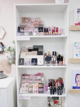 キューラボ(CUE LAB)/コスメ棚