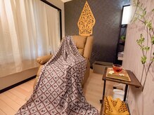 ジャワの宝石/夏彩る更紗と繁栄美 