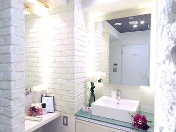 クチュールラッシュ バイ アイマジック 渋谷店(COUTURE LASH by eye majic)/メイクルーム