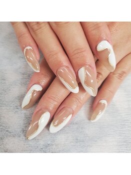 ジュリーネイル 所沢店/変形フレンチ