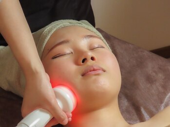 ベルシア(Bellucia)の写真/年齢肌に、弾むようなハリとツヤを。