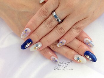 ネイルサロン ビューティーマジック 川口店/涼しげブルーネイル