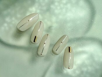 ネイル ドゥ 岡山駅前店(Nail Doux)/メタリックラインネイル