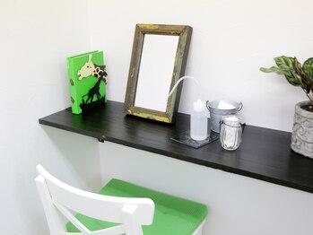 ヘアーアンドアイラッシュ ワキチ (Hair&eyelash wakichi)/メイクスペース