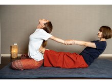 ワイガーデン 目黒西口店/タイ古式マッサージのストレッチ