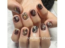 プアン(phuan)/ジェルネイル持ち込みデザイン