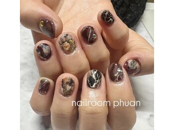 プアン(phuan)/ジェルネイル持ち込みデザイン