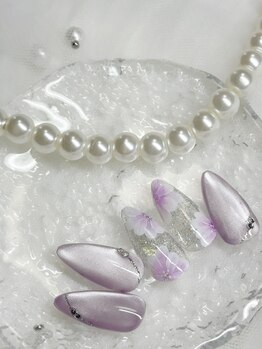 ビビ(ViVi)/手書きフラワーネイル