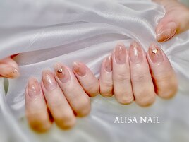 ブラウンニュアンスネイル