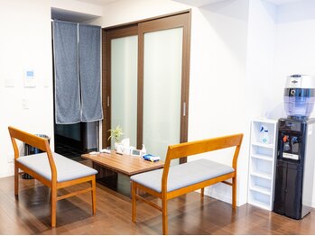 【肩こり・腰痛・ダイエット特化】パーソナルジム＆ピラティス メルメイク伏見店/店内