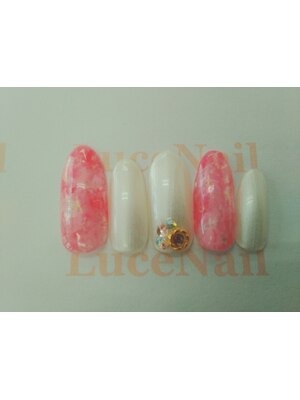 Luce Nail