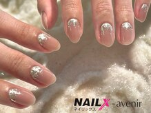ネイリックス アヴェニール(NAILX avenir)/ショート根元ラメグラデーション