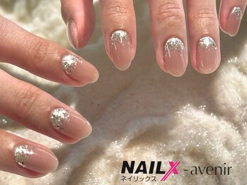 ネイリックス アヴェニール(NAILX avenir)/ショート根元ラメグラデーション
