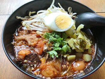 アジアンリラクゼーション ヴィラ 福岡東店(asian relaxation villa)/タイ:カノムチーン・ナムニャオ