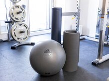 【肩こり・腰痛・ダイエット特化】パーソナルジム＆ピラティス メルメイク伏見店/店内