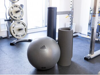 【肩こり・腰痛・ダイエット特化】パーソナルジム＆ピラティス メルメイク伏見店/店内