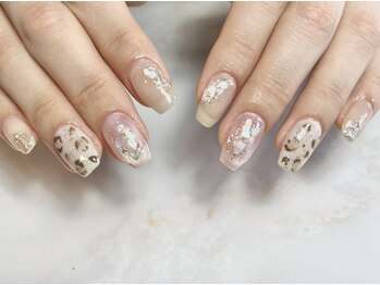 ヒョウ柄ネイル