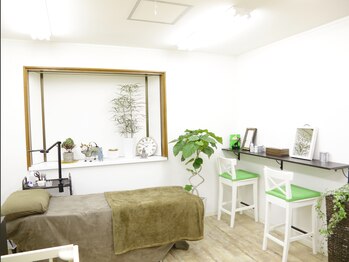 ヘアーアンドアイラッシュ ワキチ (Hair&eyelash wakichi)/内観