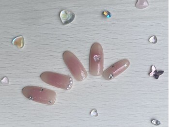 ネイルアンドアイラッシュスタジオ シュシュ(chouchou)/春夏秋冬チークネイルパーツで◎