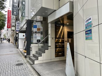 ラブミー 渋谷本店(LoveMe)/LOVE ME渋谷本店は白いビルの4階