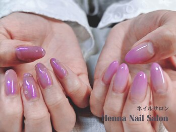 ヘンナ(Henna)/シンプルモードでエレガント