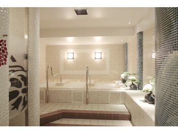 トータルケアハウス エイチ・ツー・オー A-cura 三宮店（あくら）/[2]SPA シルキーイオンバス