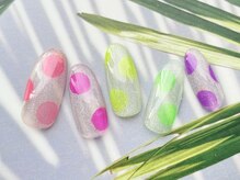 ターラ(Tara)/ユニコーン×ネオン