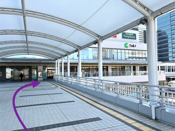 ミニョン 堺東店/突き当たりを右へ曲がります