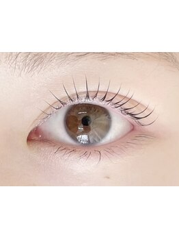 ナチュラル上品な目元にしたい