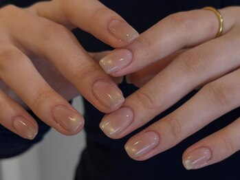 ファミーユネイル(Fameu nail)/mag gradation × cheek