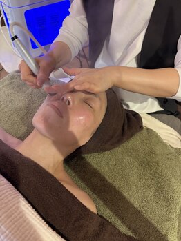 ウイ 津幡店(Ui)の写真/毛穴洗浄で黒ずみ・詰まり・開きをケア！小鼻・頬スッキリ、カスマラパックで引き締め◎メイクのりもUP♪