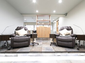 ナギ 川口店(nagi)/ふかふかソファーのフット席♪