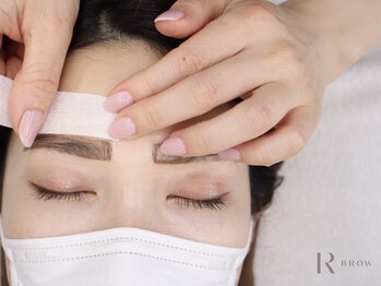 サンクリュクス 栄店(CINQ LUXE)/【 眉毛WAX 】