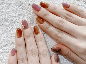 マウレア (Maulea)の写真/【人気の奥行マグネット取り扱い】豊富なカラー&デザインでちゅるんとした爪先を♪オーロラマグネットも◎