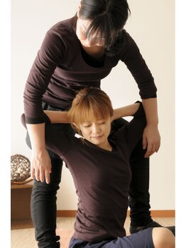 リラクゼーションサロン プルメリア/タイ古式はいかがですか？