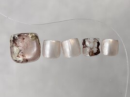 深短くフットネイル