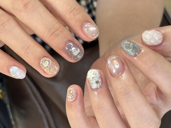 ミラージュネイル(Mirage Nail)の写真/ショートネイルこだわりたい方へ。カラー豊富なデザインで自分らしい指先に◎