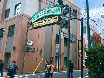 モアエッジ 表参道店(more edge)/アクセス1.表参道駅A2出口へ