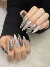 アミネイル(Ami Nail)/ワンホンガーリーネイル