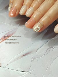 ぷっくりフラワーネイル