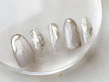 ワンアンドオンリー(One&Only)/うねうねミラーフレンチ