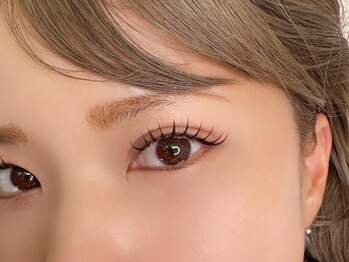 Roots eyelashの写真/京橋NEWOPEN!抜け感まつげパーマ+束感マツエクが人気◎長持ち&お手入れ簡単な"Style De'vi"初回¥6600☆